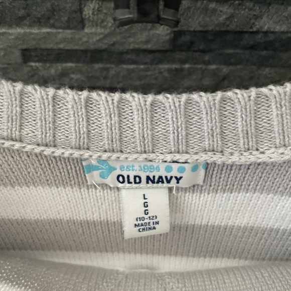 Girls Old Navy Striped Sweater - Picture 5 of 8
